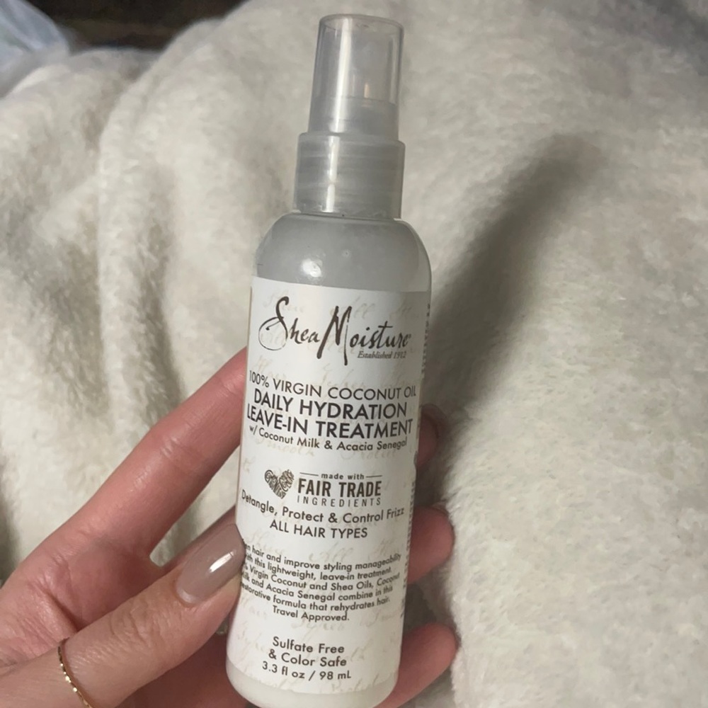 Shea moisture 100% virgin coconut oil daily hydration leave in treatment